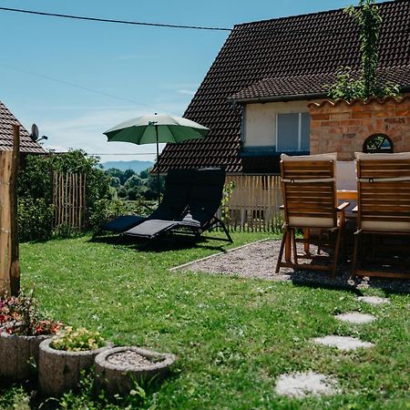 Ferienwohnung Am Weinberg Boetzingen Exterior foto